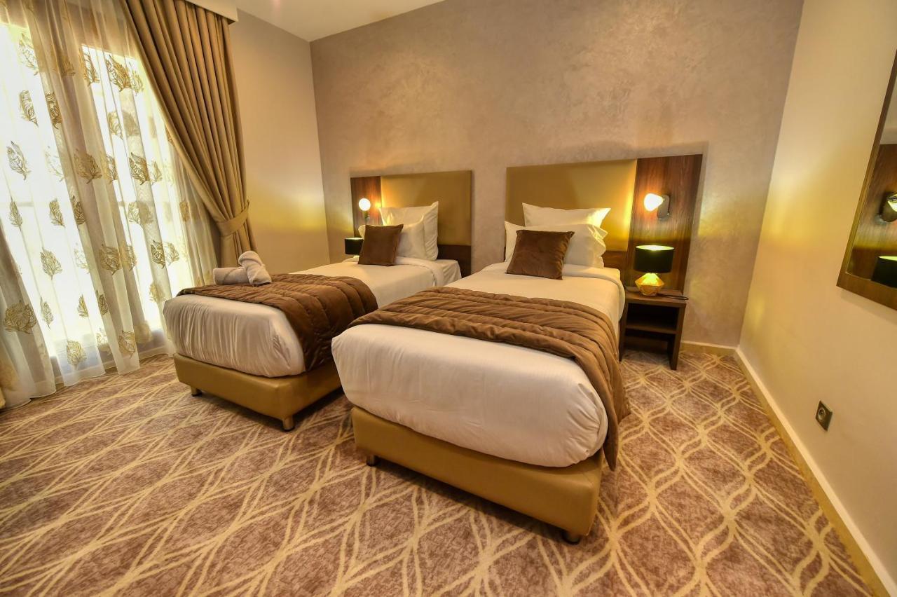 Mf Hotel Oran Bir El Djir Exterior foto