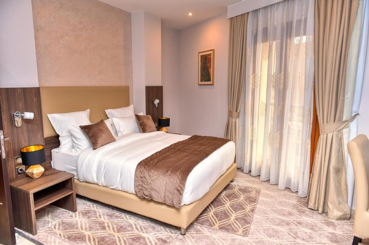 Mf Hotel Oran Bir El Djir Exterior foto